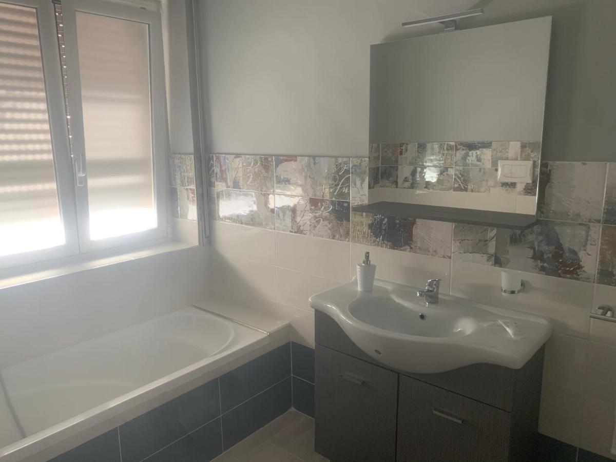 Le Stanze Di Dalia Bed and Breakfast Crotone Eksteriør billede