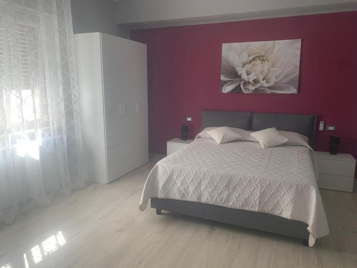 Le Stanze Di Dalia Bed and Breakfast Crotone Eksteriør billede