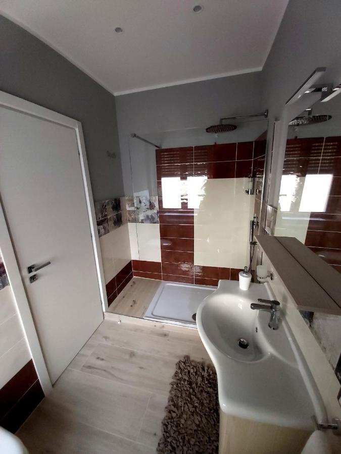 Le Stanze Di Dalia Bed and Breakfast Crotone Eksteriør billede